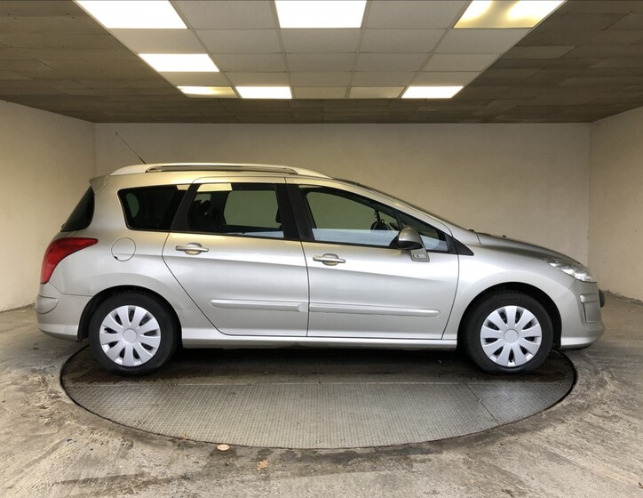 Peugeot 308 8