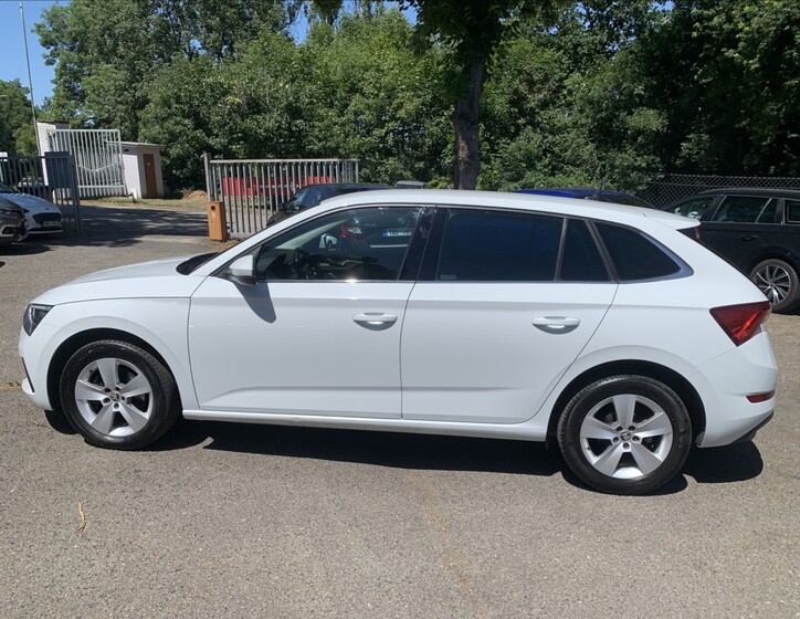 Škoda Scala 8