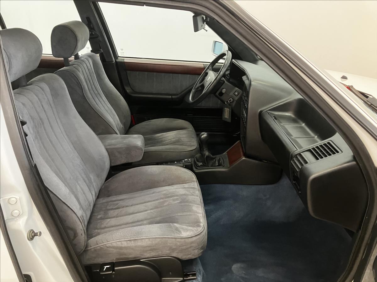 Lancia Thema