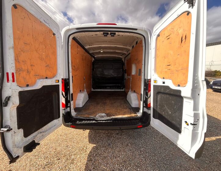 Ford Transit 12
