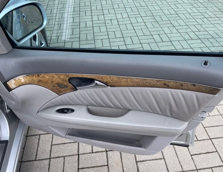Mercedes-Benz Třídy E 19