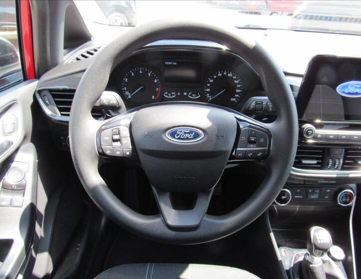 Ford Fiesta 12