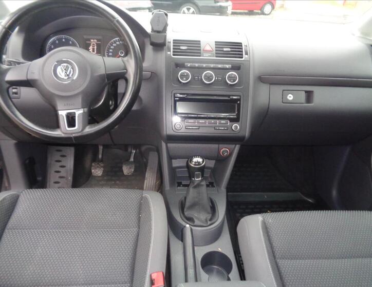Volkswagen Touran 13