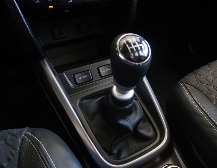 Suzuki Vitara 32