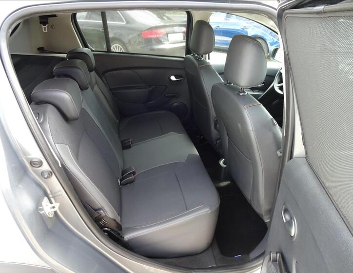 Dacia Sandero 26