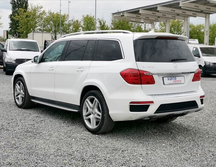 Mercedes-Benz GL 4