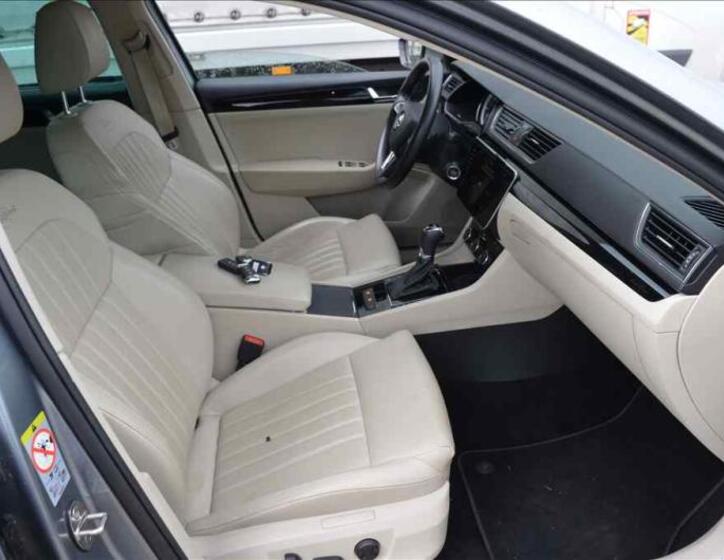 Škoda Superb 20