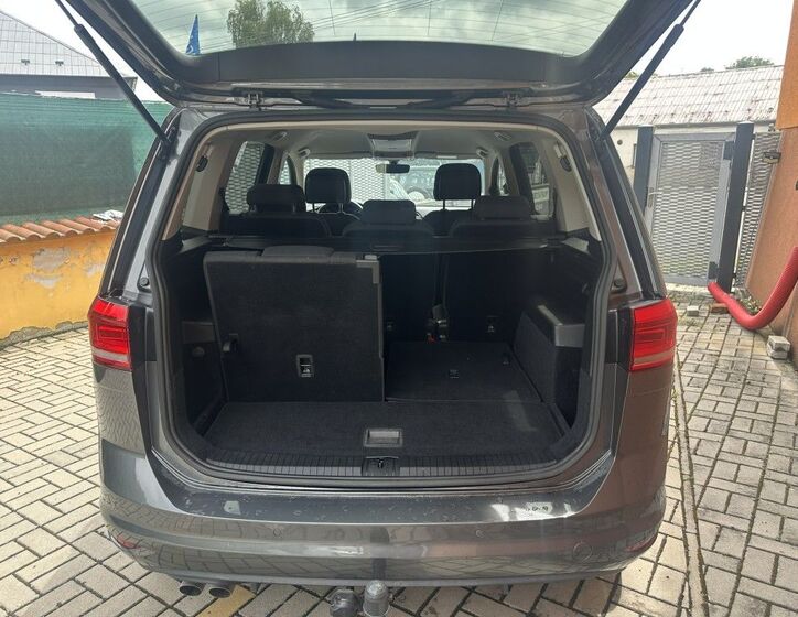 Volkswagen Touran 5