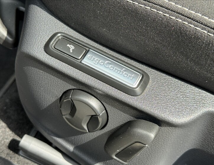 Volkswagen Passat 25