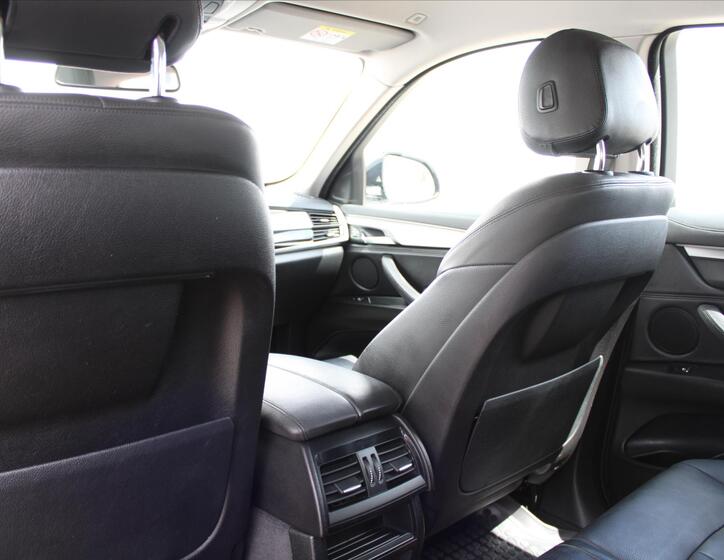 BMW X6 13