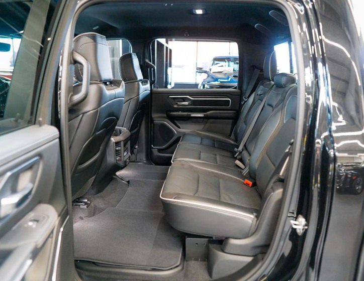 Dodge RAM 32