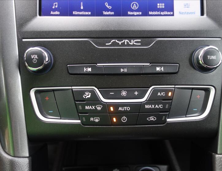 Ford Mondeo 24
