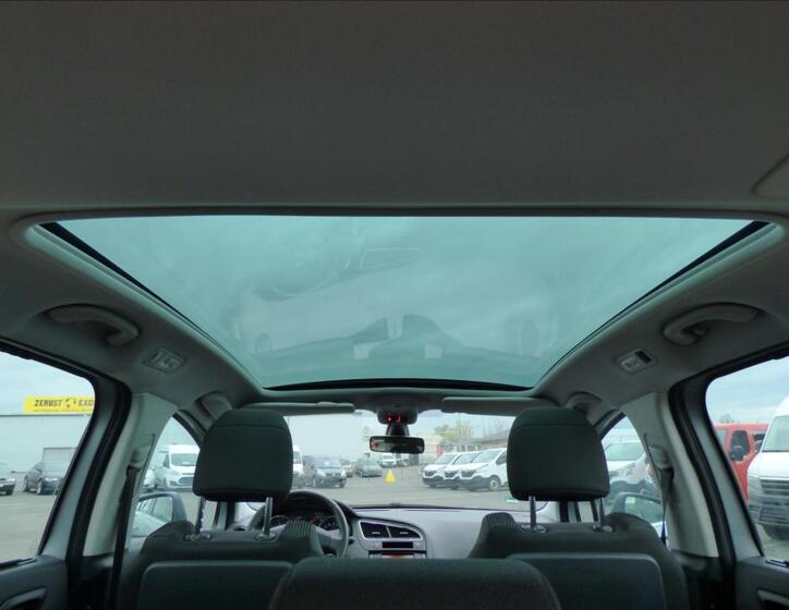 Peugeot 5008 29