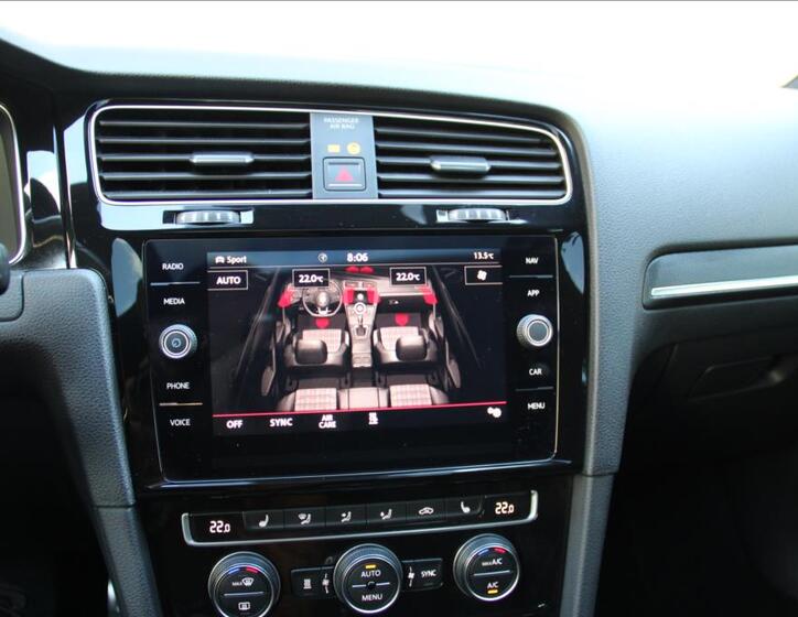 Volkswagen Golf 37