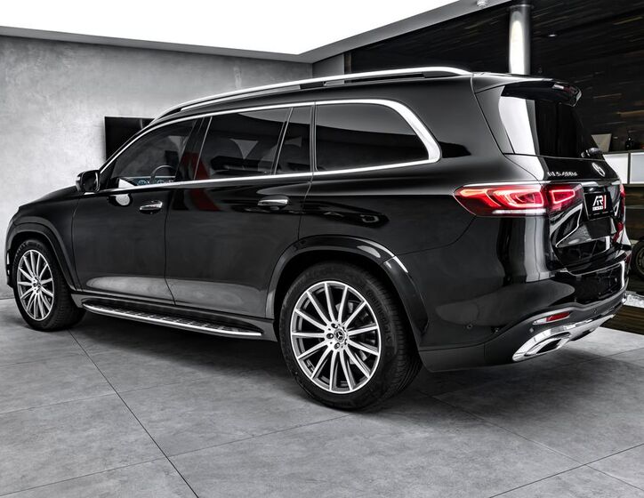 Mercedes-Benz GLS 7