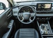 Mitsubishi Outlander 16