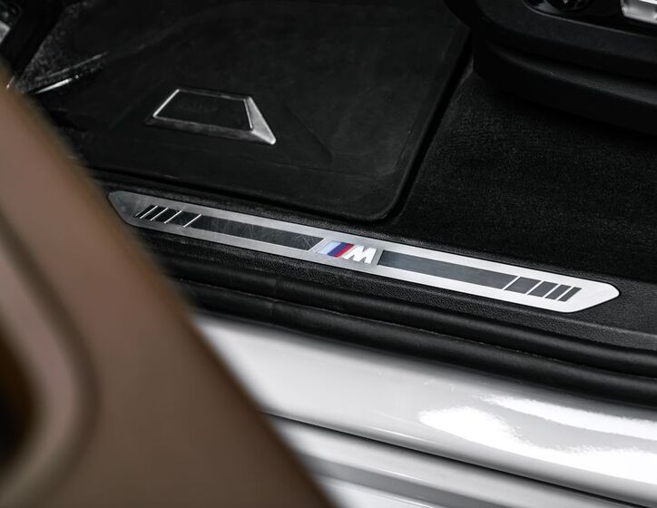 BMW X7 22