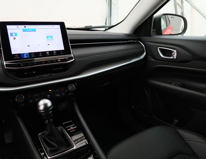 Jeep Compass 24
