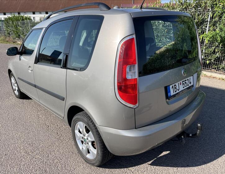 Škoda Roomster 8