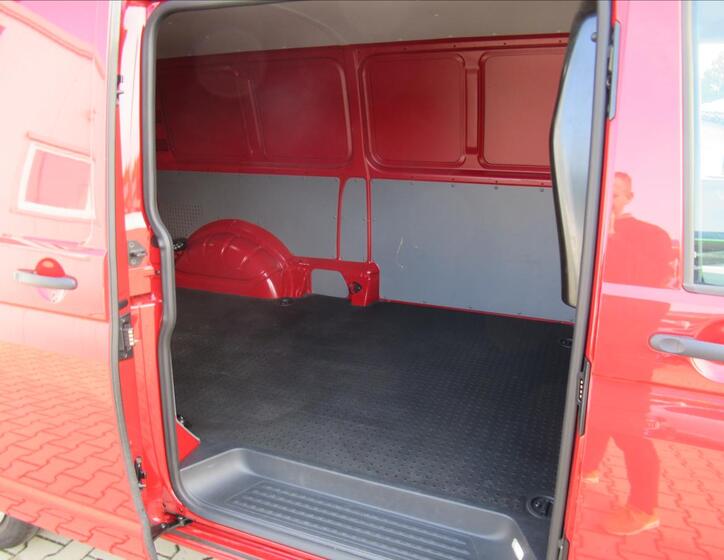 Volkswagen Transporter 18