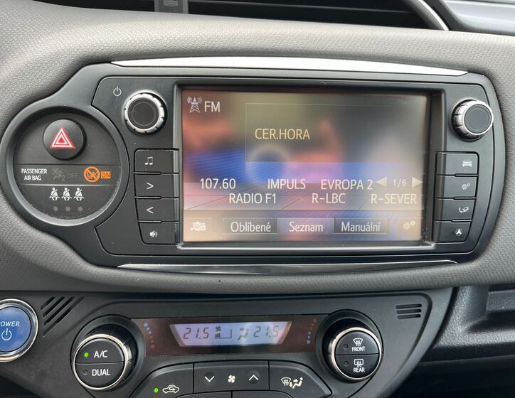 Toyota Yaris 21