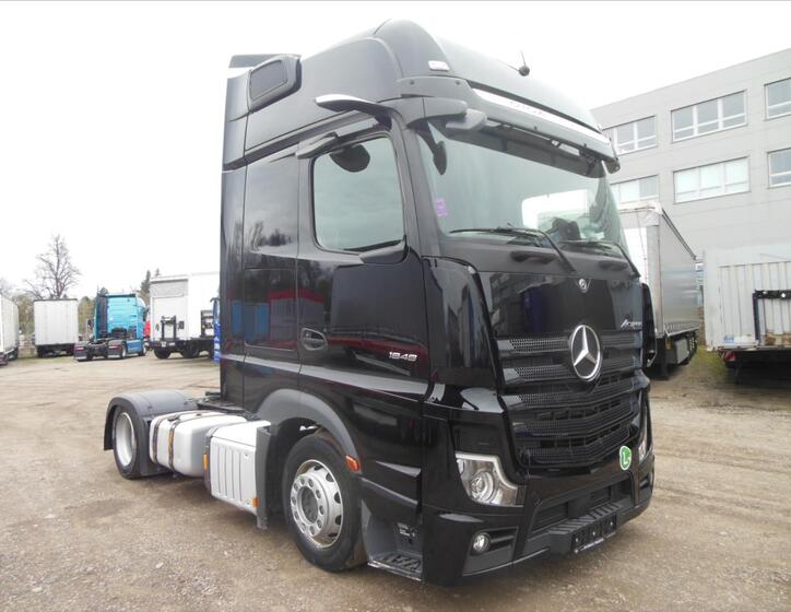 Mercedes-Benz Ostatní 2