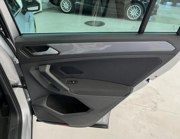 Volkswagen Tiguan 26