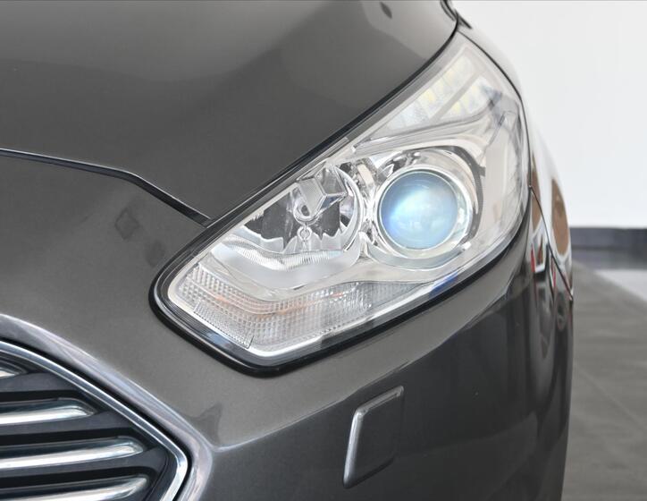 Ford Galaxy 31