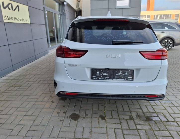 KIA Ceed 5