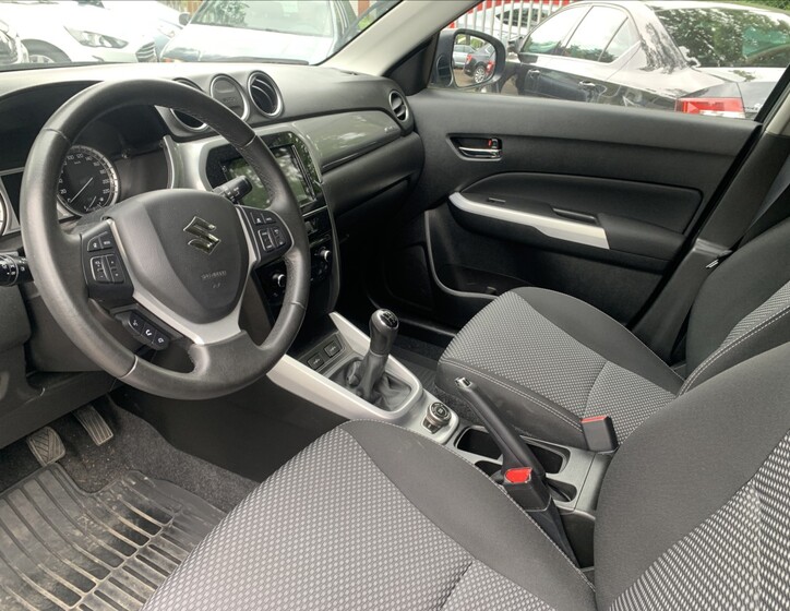 Suzuki Vitara 11
