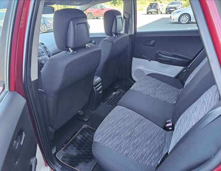 KIA Ceed 8