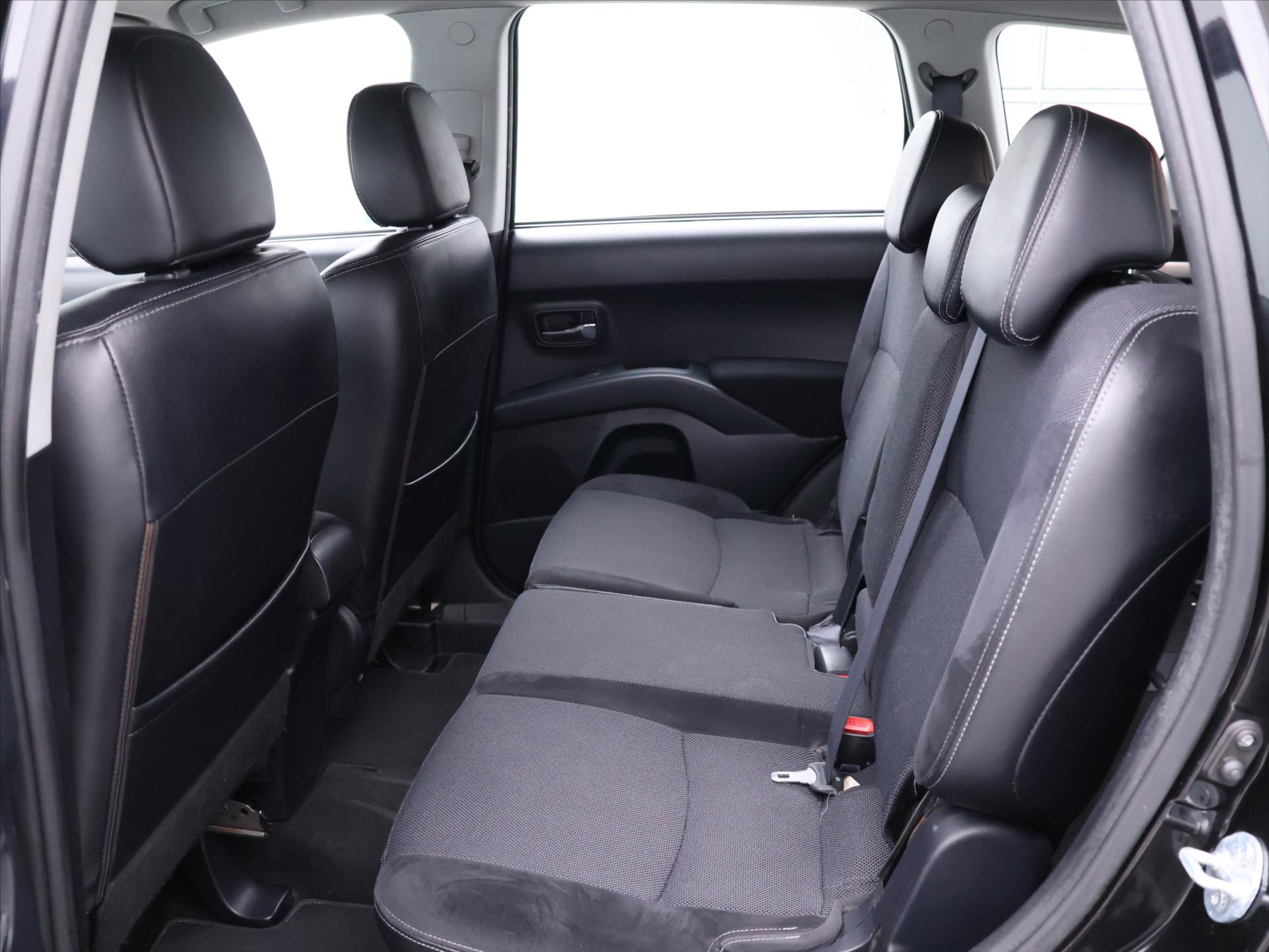 Peugeot 4007