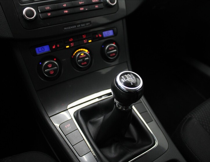 Volkswagen Passat 12