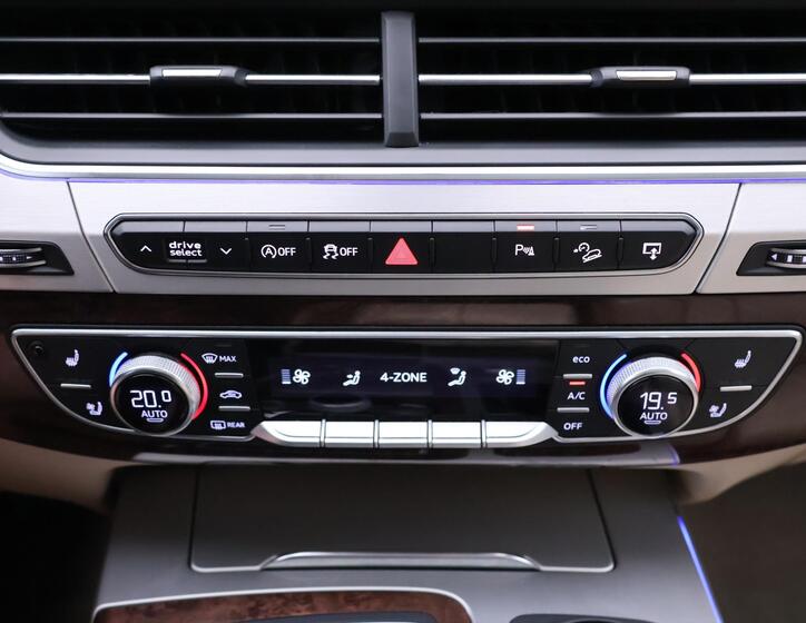Audi Q7 34