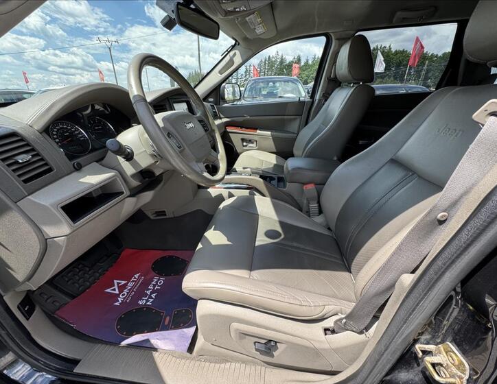 Jeep Grand Cherokee 11
