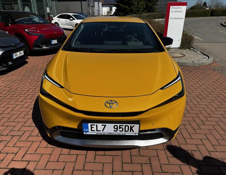 Toyota Prius 3