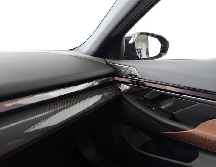 BMW i5 16