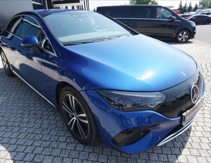 Mercedes-Benz EQE 1