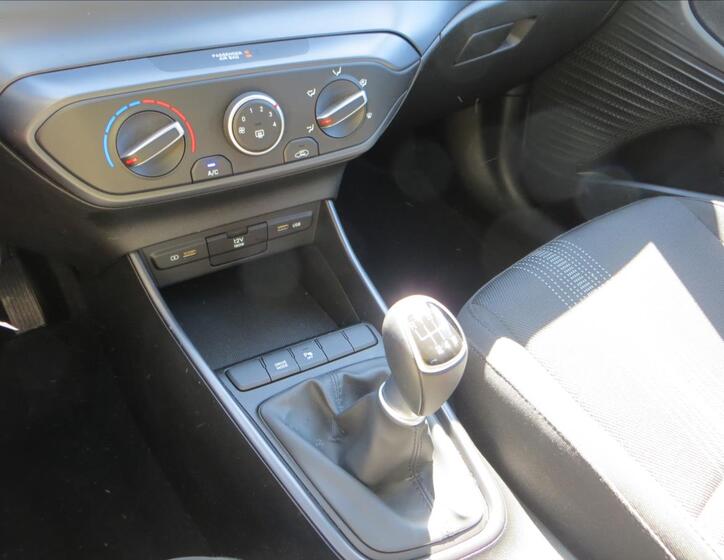 Hyundai i20 12