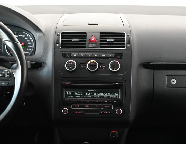 Volkswagen Touran 12