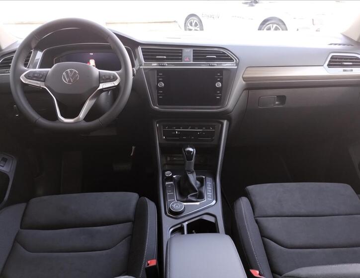 Volkswagen Tiguan Allspace 7