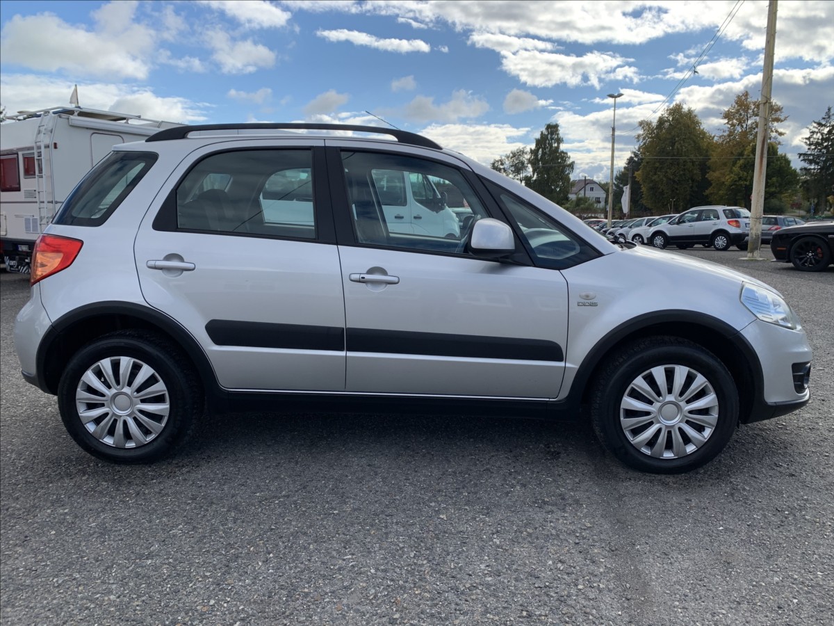 Suzuki SX4
