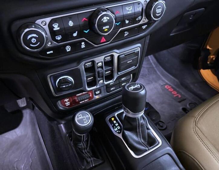 Jeep Wrangler 19