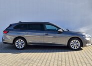 Škoda Superb 9
