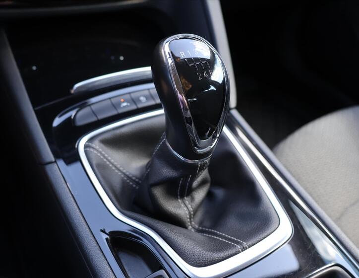 Opel Insignia 28