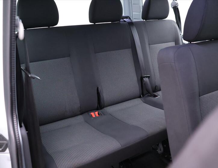 Volkswagen Transporter 16