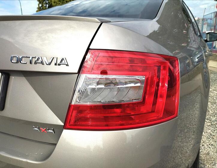 Škoda Octavia 10
