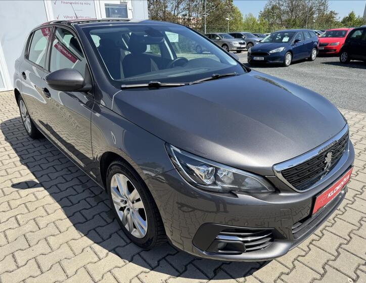 Peugeot 308 5