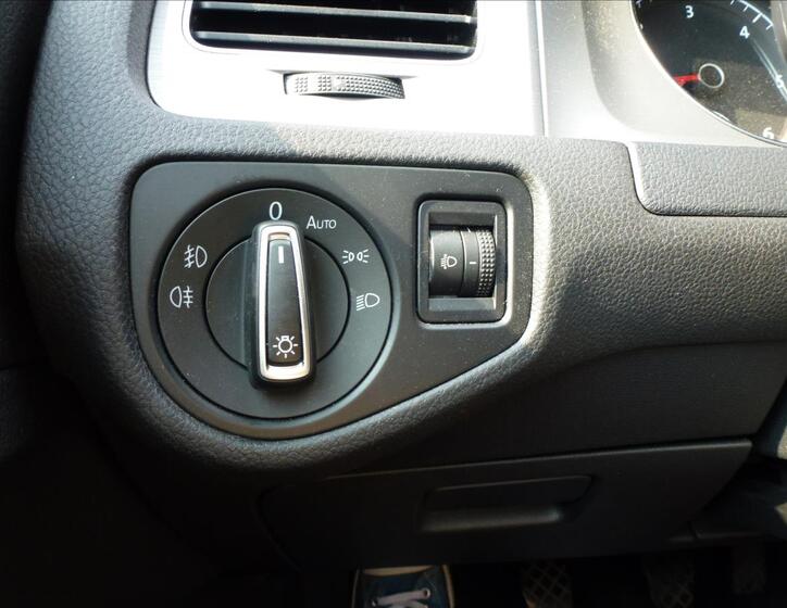Volkswagen Golf 31