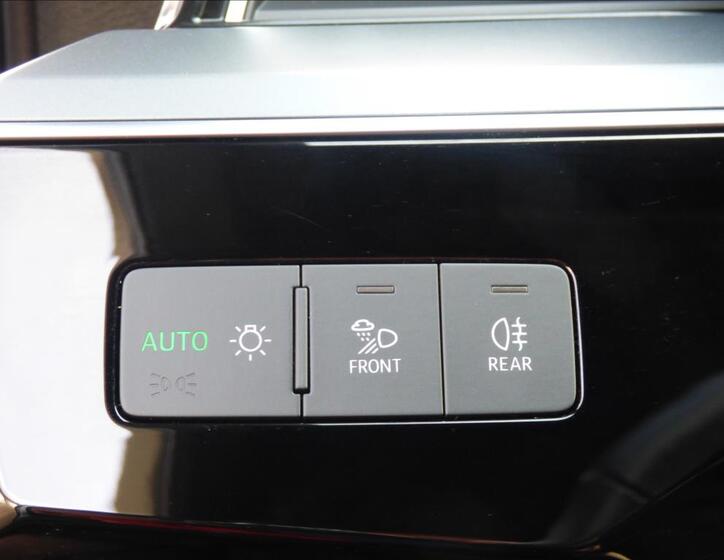 Audi e-tron 17